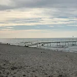 Peaceful Sea View In 吉利勒杰