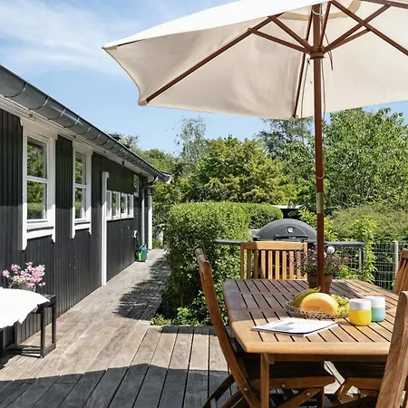 Peaceful Sea View In Holiday home *